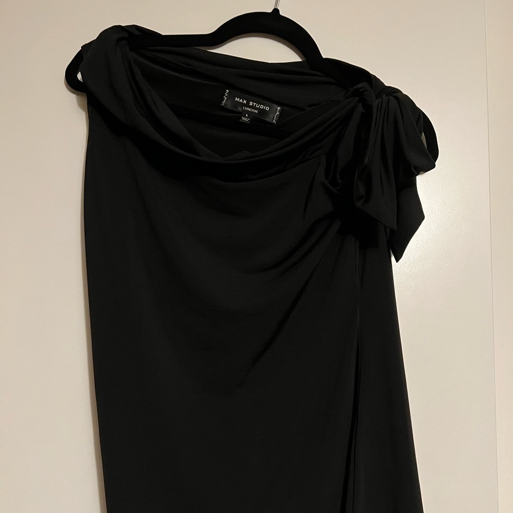 Max Studio off the shoulder top with bow